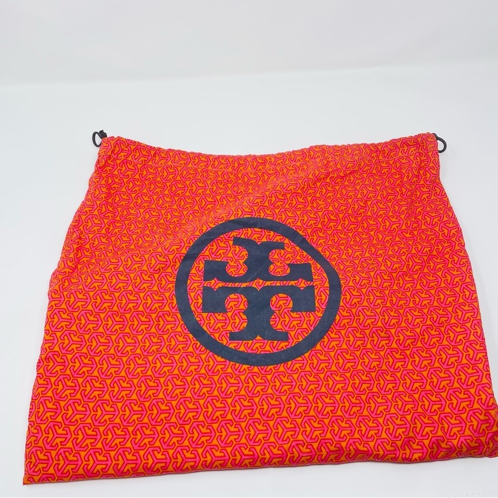 Tory Burch Gold Embossed Metallic Reva Clutch - Picture 8 of 8